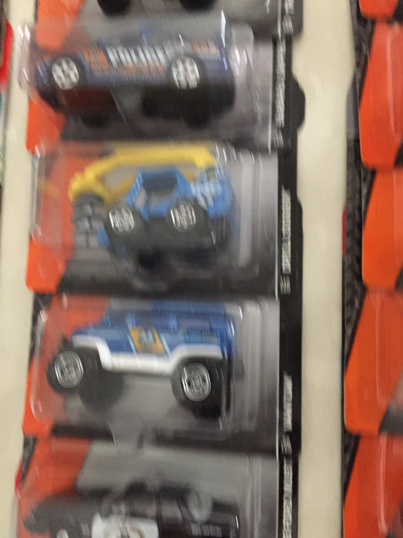 Illustration for article titled Colossal Die-Cast Collection - Box 72 - Mixed Bag